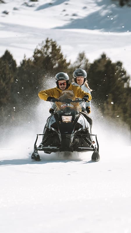 30min Excursión en Moto Nieve Doble en Grau Roig, Andorra